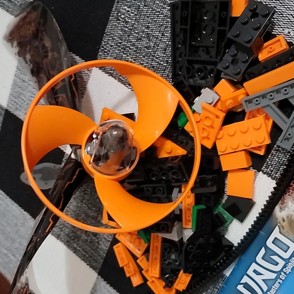 Lego Ninjago Masters of Spinjitzi - 70645 - Picture 3 of 5